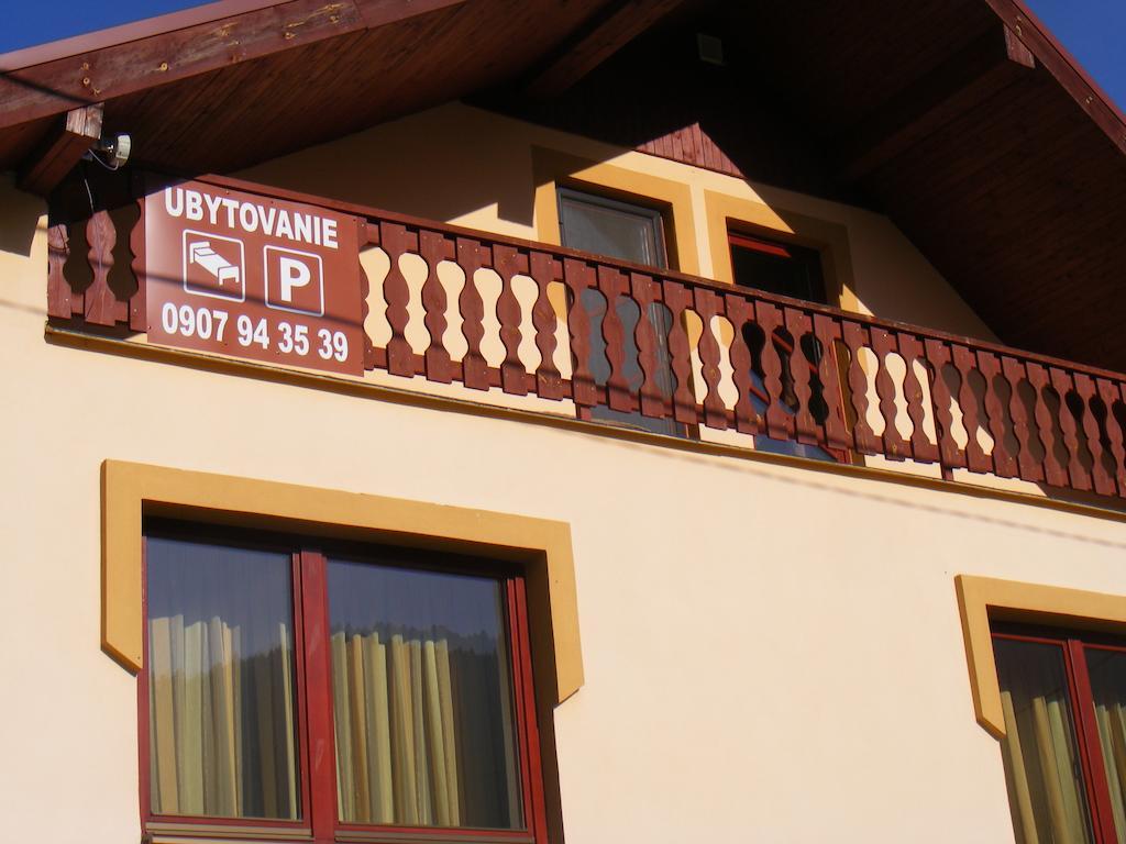 Domino Apartman Korotnok Kültér fotó