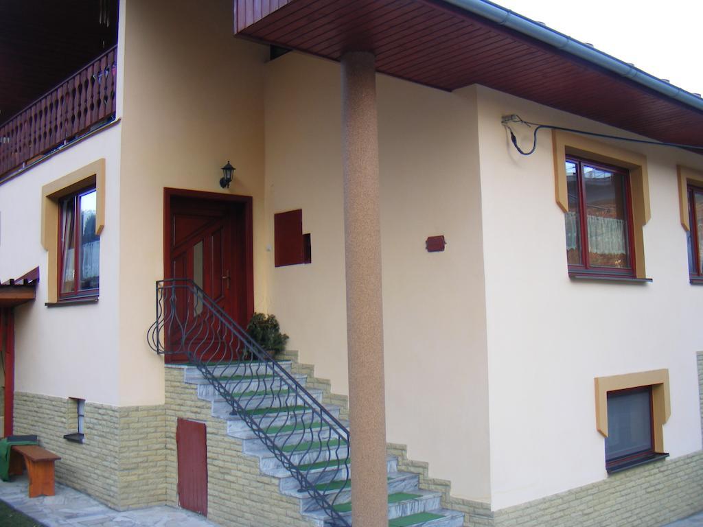 Domino Apartman Korotnok Kültér fotó