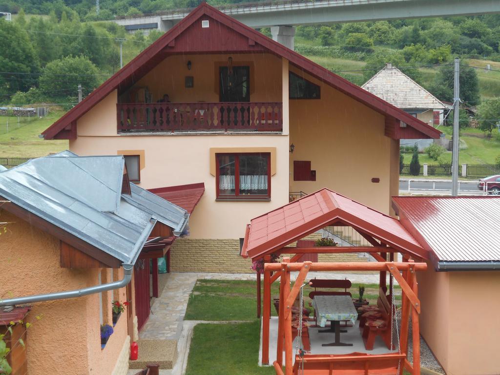 Domino Apartman Korotnok Kültér fotó