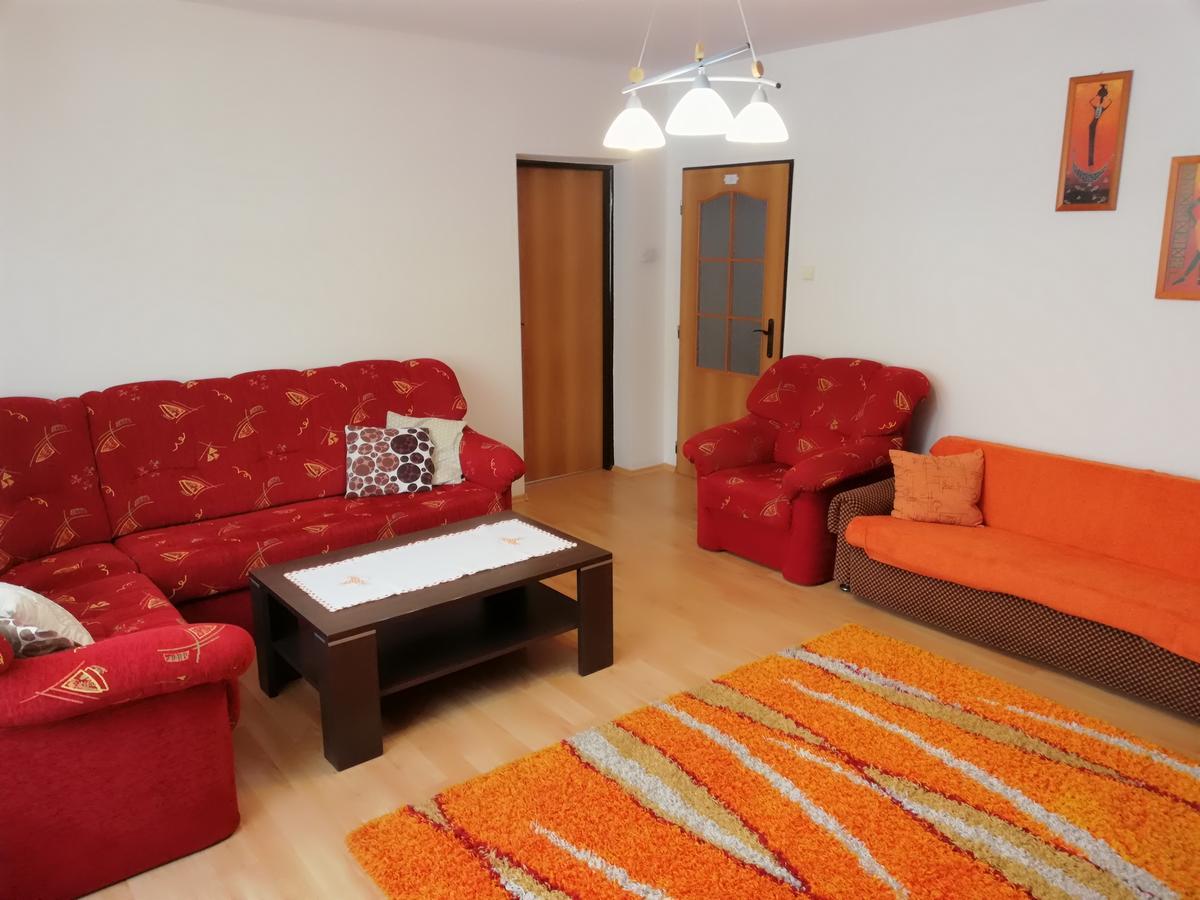 Domino Apartman Korotnok Kültér fotó