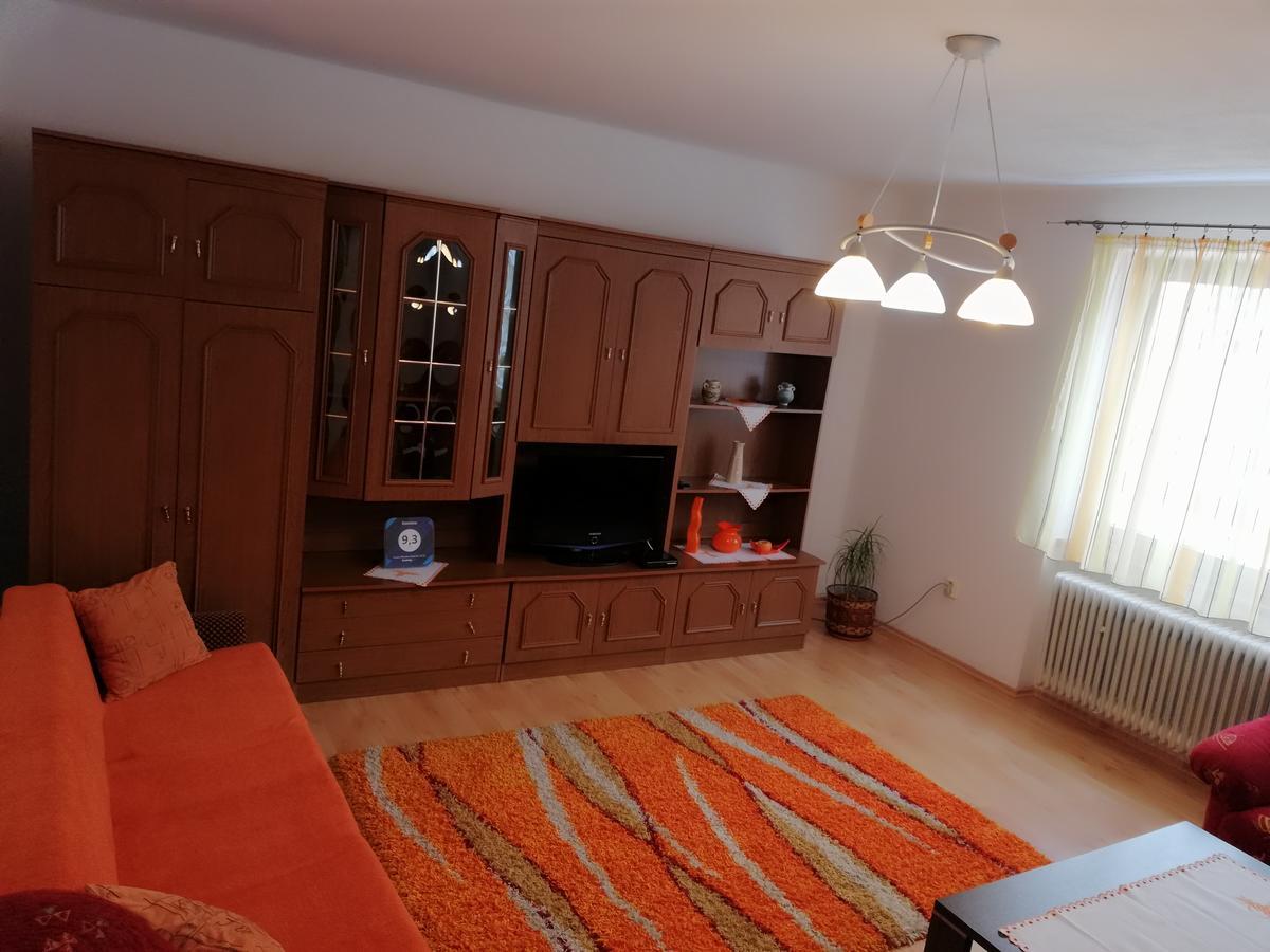 Domino Apartman Korotnok Kültér fotó