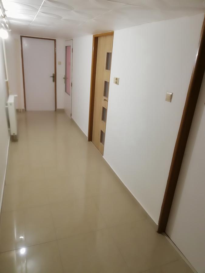 Domino Apartman Korotnok Kültér fotó