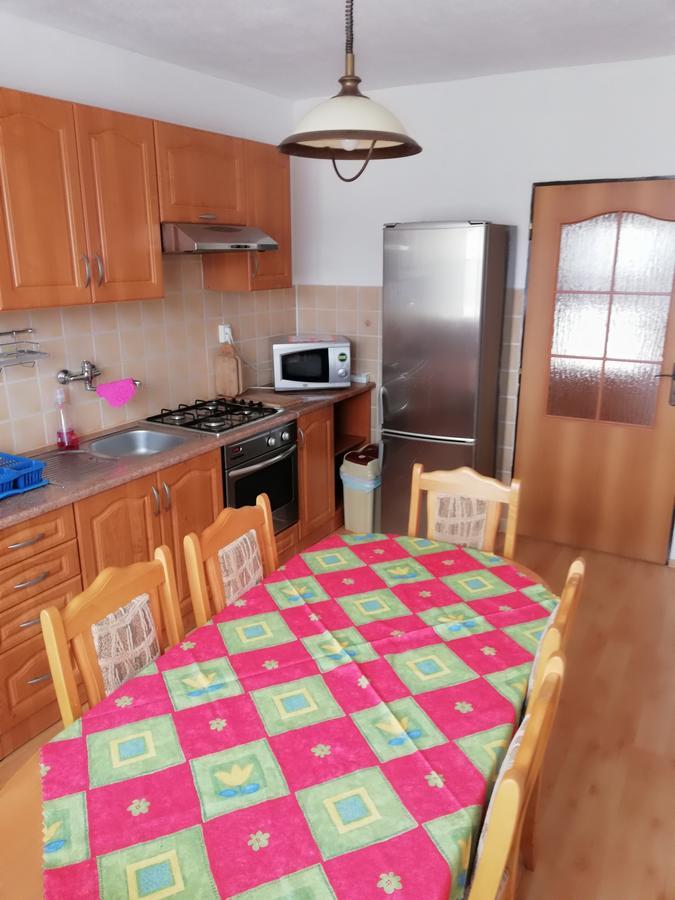 Domino Apartman Korotnok Kültér fotó
